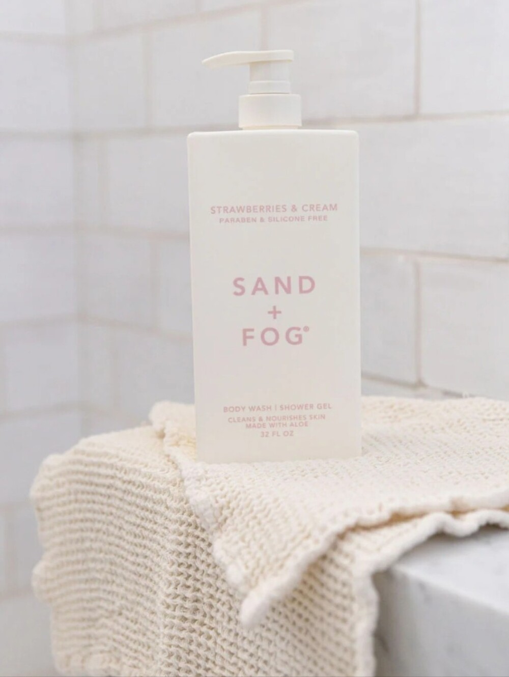 Sand & Fog Strawberries & Cream Body Wash ~ 32 oz
